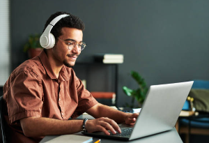 The Blogger’s Automation Toolkit: Set It and Forget It Systems for 2025/26