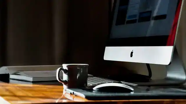 How Retirees Can Start a Blog from Scratch and Build an Online Income
