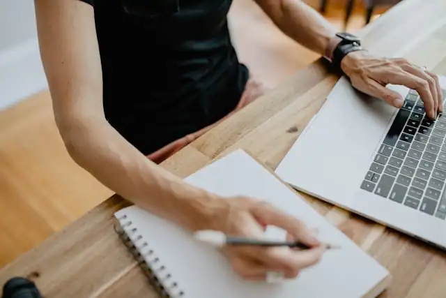 how to write blog posts that convert