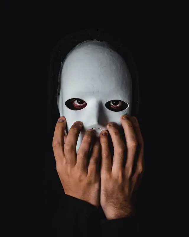 hidden disadvantages of faceless marketing
