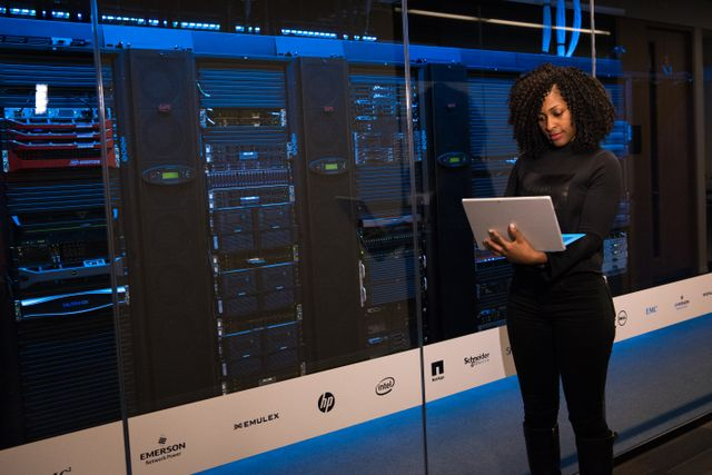 shared vs VPS vs managed hosting