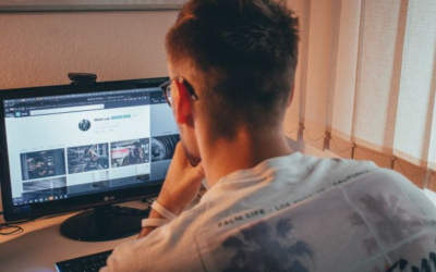 Home 7 How to Choose a Domain Name and Web Host for Your 1st Blog